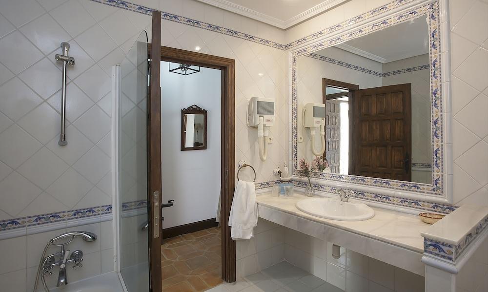 Vettonia Hotell Ávila Exteriör bild