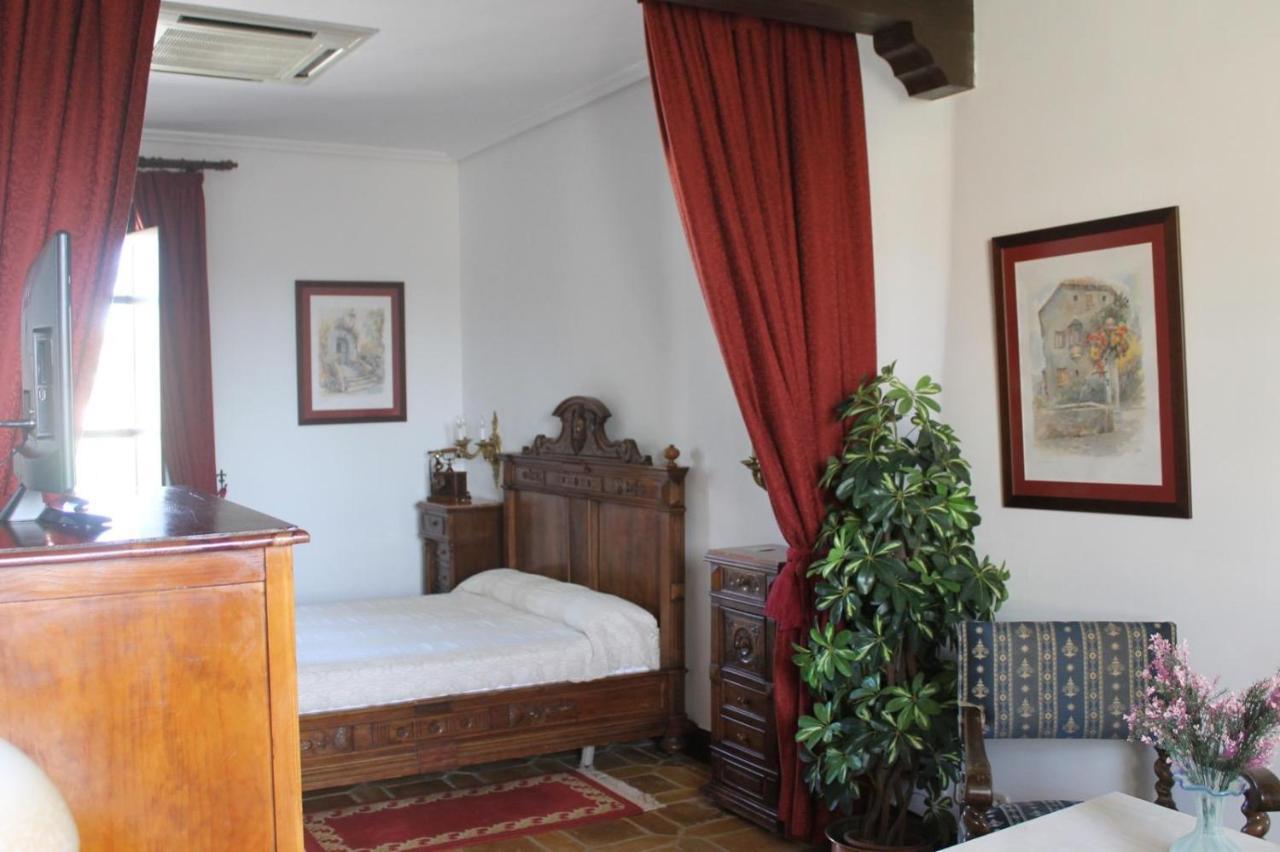 Vettonia Hotell Ávila Exteriör bild