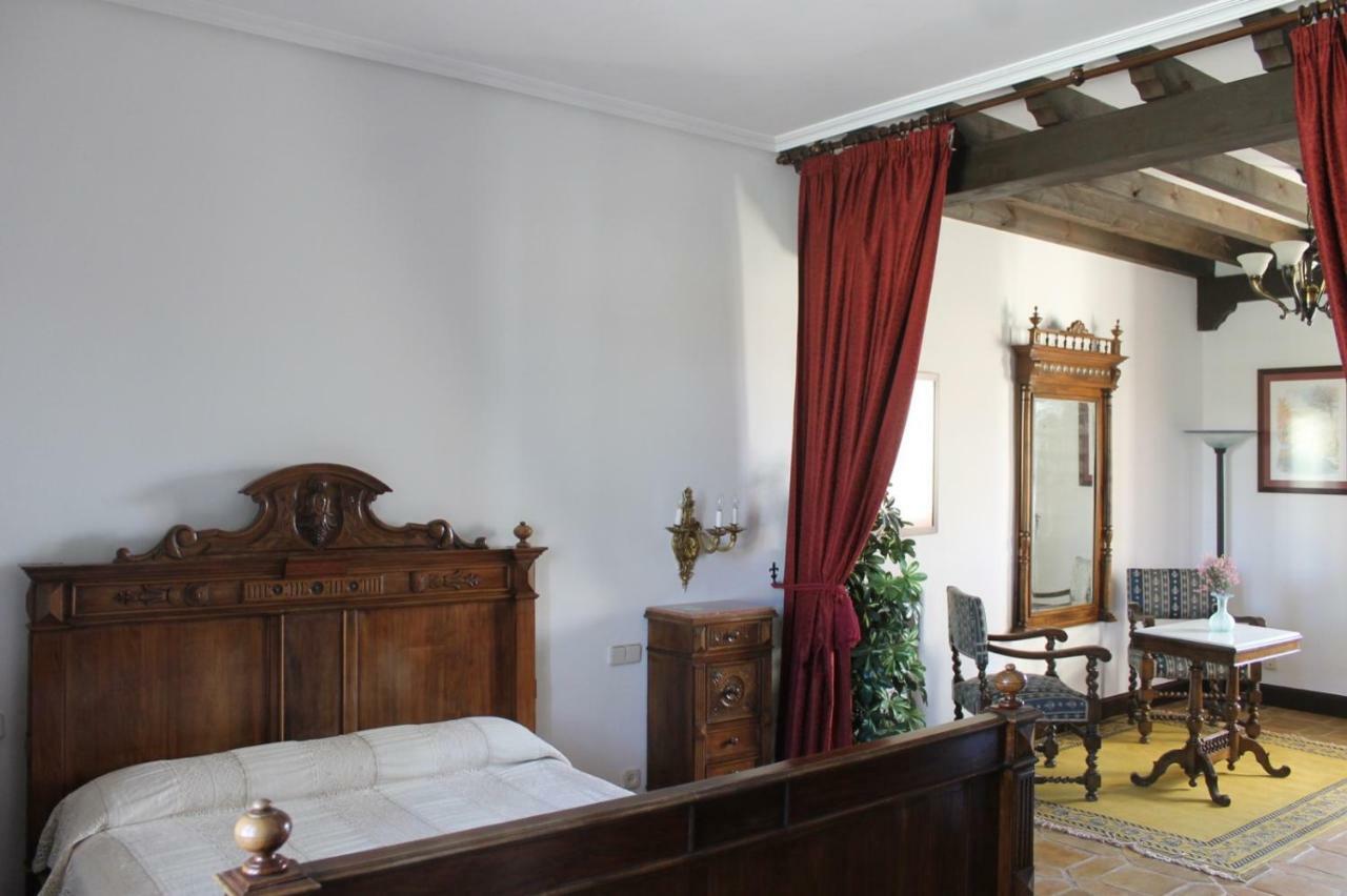 Vettonia Hotell Ávila Exteriör bild